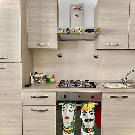 Nyaraló Pamela House *